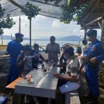 Aiptu I Gede Eka D : Sambang Dan Patroli Masyakarat Pesisir Pantai Waru Doyong Dalam Sosialisasi Penggunaan Masker Serta Menjaga Jarak