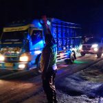Respon Cepat Polisi dan Masyarakat Probolinggo Tangani Banjir