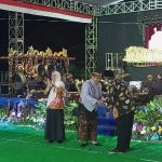 Pagelaran Wayang Kulit di Desa Sukorejo Diapresiasi Bupati Anna Mu’awanah