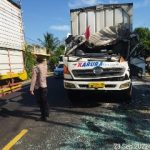 Polisi Tuban Evakuasi Mobil Kecelakaan Lalu Lintas