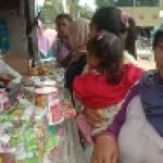 Warga Sambut Gembira Pasar Murah di Desa Ngantru Kecamatan Kasiman