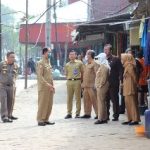 Bupati Bojonegoro Anna Mu’awanah Sidak Pasar Lama, Memastikan Kondisi Pasar Bersih dan Tertata
