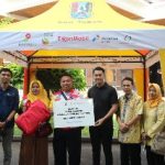 Mas Bupati Serahkan Bantuan Tenda Kerucut Guna Dukung Pembangunan UMKM dan EKRAF