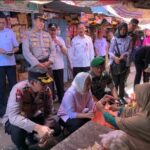 Sidak Harga dan Stok Bahan Pokok, Bupati Anna Mu’awanah Sebut Akan Kaji Perbaikan Pasar