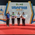 Resti Rahmadhani ( sebelah kanan ) dari Bojonegoro Raih Juara 3 Cabor Tolak Peluru di Kejurnas Atletik 2023