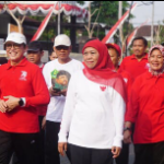 Ribuan Warga Ikuti Jalan Sehat Bakorwil Bojonegoro, Gubernur Jatim: Salam Optimis Jatim Bangkit