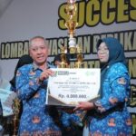 Sekda Tuban Serahkan Penghargaan Inovasi Bidang Kesehatan