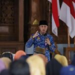 Mas Bupati Apresiasi Implementasi Program Merdeka Belajar Dan Serahkan Bantuan Sarana Dan Prasarana Di Kabupaten Tuban
