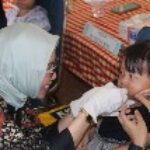 Ketua TP PKK Kabupaten Bojonegoro Tinjau Pelaksanaan Sub PIN Polio Putaran 2 Di Desa Papringan Temayang