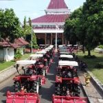 Optimalkan Luas Tanam Padi, Pemkab Tuban Dan Kodim Serahkan Alsintan