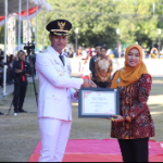 Penggerak UMKM Tuban, Elis Nur Hayati, Terima Penghargaan Dari Mas Bupati