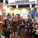 Hadiri Kriya Nusa 2024 Pj Ketua Dekranasda Kabupaten Bojonegoro Harapkan Generasi Muda Tampilkan Karyanya