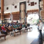 Wisuda Sekolah Orang Tua Hebat, Bupati Tuban : Pola Asuh Terhadap Anak Harus Terus Beradaptasi