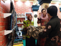Bojonegoro Ikuti Batik Fashion Fair di Surabaya, Promosi Produk Unggulan UMKM Lokal