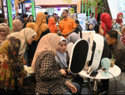 Pengunjung Antusias Datangi Stand Pemkab Bojonegoro di Pameran Pelayanan Publik Jawa Timur