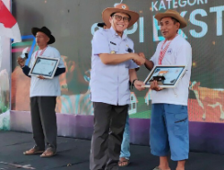 Pj Bupati Bojonegoro Ajak Peternak Berperan Aktif Jaga Ketahanan Pangan di Bidang Peternakan