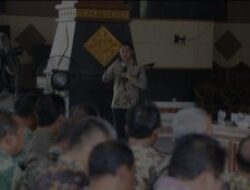 MAS LINDRA BERI PENGARAHAN TERKAIT PERSIAPAN PELAKSANAAN APBD 2025