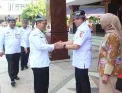 Pj Bupati Bojonegoro Adriyanto Pimpin Apel Terakhir di Halaman Pendopo, Pamitan dan Ucapkan Terimakasih