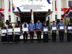 MAS BUPATI LINDRA SERAHKAN PENGHARGAAN PELAKSANAAN KAWASAN TANPA ROKOK 2025