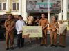 Bupati Tuban Serahkan Sapi Kurban Bantuan Presiden RI untuk Warga Kenduruan