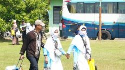 1.126 Jamaah Haji Asal Tuban Tiba dengan Selamat, Disambut Hangat Keluarga