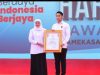 Bupati Tuban Raih Penghargaan Jer Basuki Mawa Beya Emas dari Gubernur Jatim