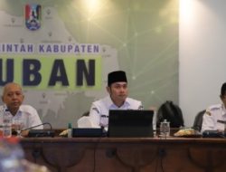 Bupati Tuban Pimpin Forum Tripartit, Dorong Solusi Bersama dan Penguatan Iklim Investasi