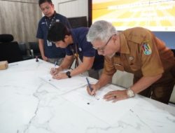 Kembali Berinovasi, Disdukcapil Tuban Antar Dokumen Adminduk sampai Rumah melalui Laser Merah